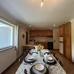 Ferienhaus Waterside Cottage, Cashel