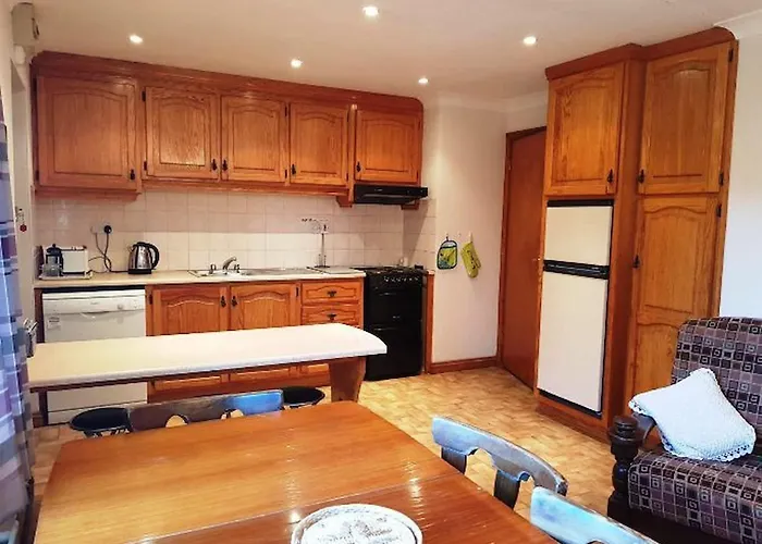 Feriehus Waterside Cottage, Cashel