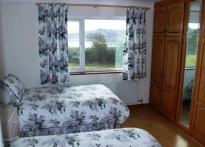 Waterside Cottage, Cashel *